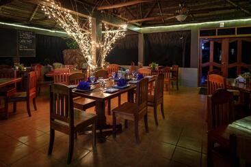 בית מלון כפרי Bocawina Rainforest Resort
