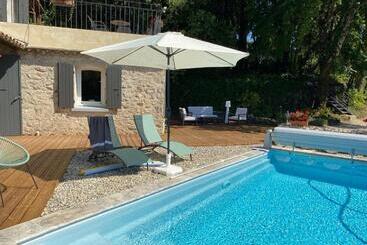 צימר Chambres D'hôtes La Bastide St Julien