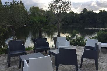تختخواب و صبحانه Maison D'hôtes Moulin Saint Julien