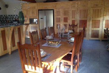 Falstone Barns