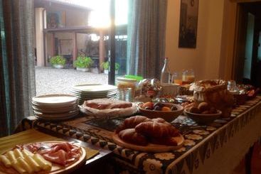 هتل Agriturismo Nicobresaola