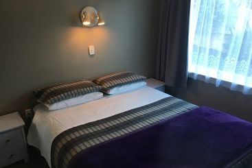 Manor Motel
