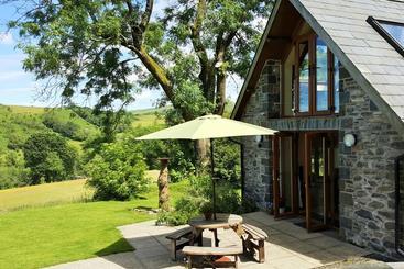 پانسیون Nant Yr Onnen B&b And Ysgubor Holiday Cottage
