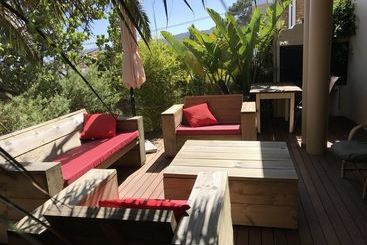 تختخواب و صبحانه 78on5th In Hermanus