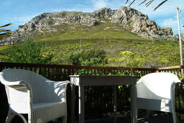 تختخواب و صبحانه 78on5th In Hermanus
