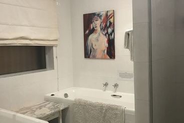 تختخواب و صبحانه 78on5th In Hermanus