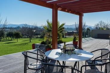 تختخواب و صبحانه Aldaha Luxury Accommodation