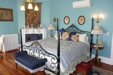 Berkeley House Bed & Breakfast