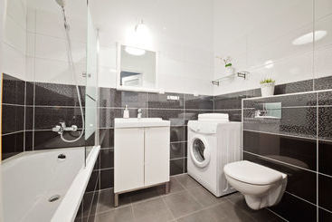 Very Berry   Orzeszkowej 16   Mtp Apartment, Parking, Check In 24h