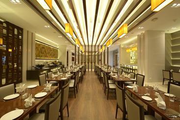 Genesis Hotel Near Mumbai Airport