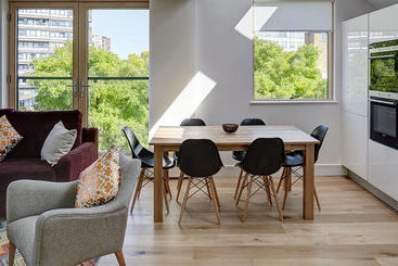 Lambeth North One