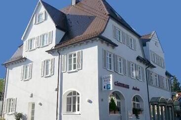 تختخواب و صبحانه Gästehaus Andrea