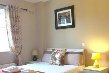 هتل Cherry Tree Guesthouse