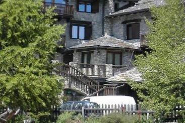 هتل Notre Maison