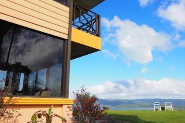 تختخواب و صبحانه Arenal Garden Lodge