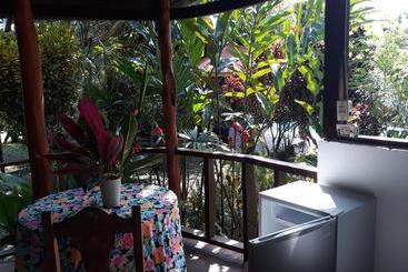 تختخواب و صبحانه Cabinas Nirvana Ecolodge