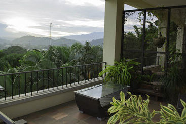 هتل Boutique Villa Toscana