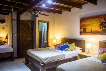 בית מלון כפרי Santascabinas