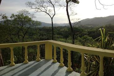هتل Nosara Sunrise Bed And Breakfast