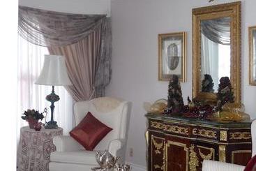 هتل Les Diplomates B&b Executive Guest House