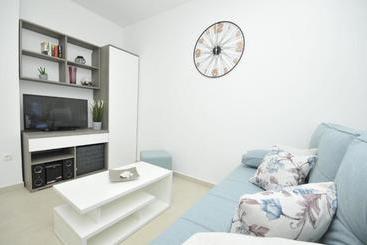 هتل Villa Fani