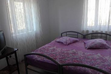 Alfredo Hostel