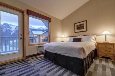 هتل Inn Of The Rockies