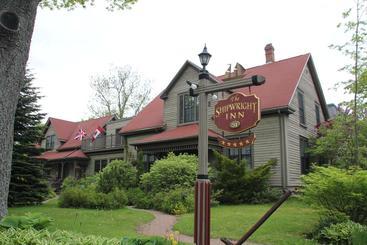 هتل Shipwright Inn