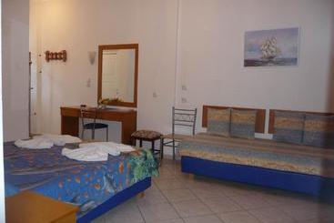 Irinoula Apartments