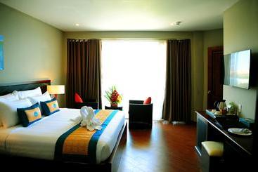 Sandunes Beach Resort & Spa