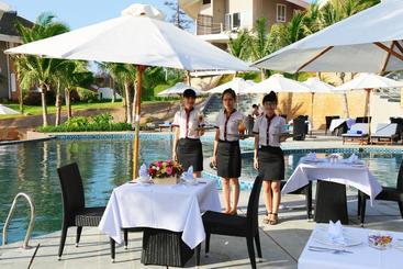 Sandunes Beach Resort & Spa