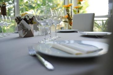 تختخواب و صبحانه Bruxelles Guesthouse Craiova