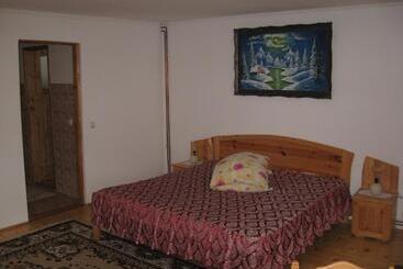 צימר Pensiunea Luminita