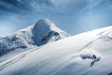 هتل Ski And Golf Resort Zell Am See