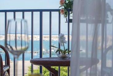 هتل Al Faro
