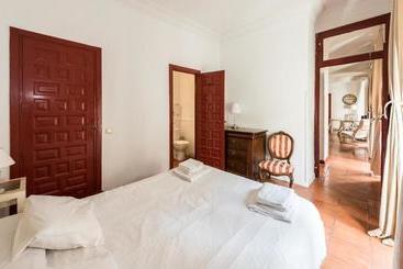Apartamentos Madrid Centro B