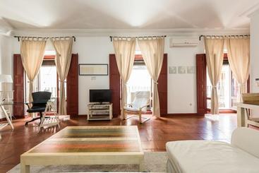 Apartamentos Madrid Centro B