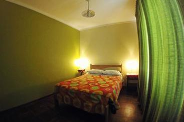 تختخواب و صبحانه La Casa De Arturo