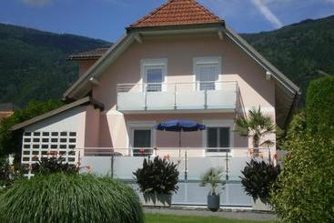 هتل Haus Thon