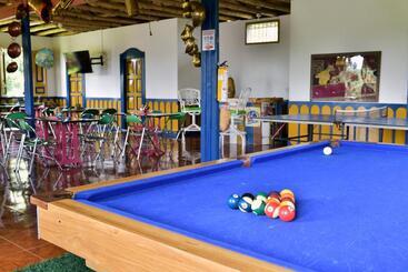 إقامة Finca Hotel Los Girasoles