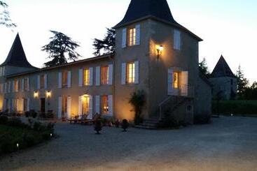 ベッドアンドブレックファースト Maison D Hôtes De Charme Les Bruhasses