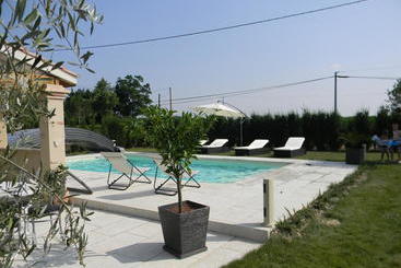 צימר L Oustal D Adele Proche Canal Du Midi Et Moissac