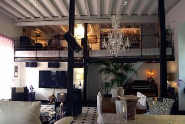تختخواب و صبحانه L'orangerie