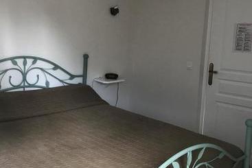 هتل Auberge Le Cheval Blanc