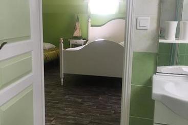 تختخواب و صبحانه Chambre D'hôtes Take Off