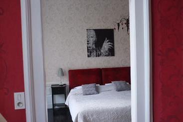 تختخواب و صبحانه Maison D Hôtes La Corne D Or