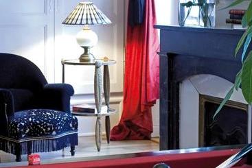هتل Hôtel Le Griffon D'or