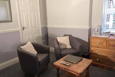 تختخواب و صبحانه Southern Comfort Guest House