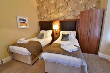 تختخواب و صبحانه The Townhouse Aberfeldy   Rooms & Breakfast