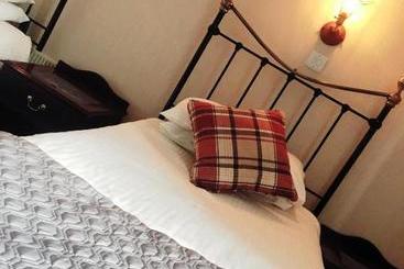 هتل West End Guest House